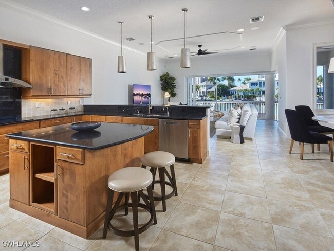 Photo - 4419 Crayton Rd