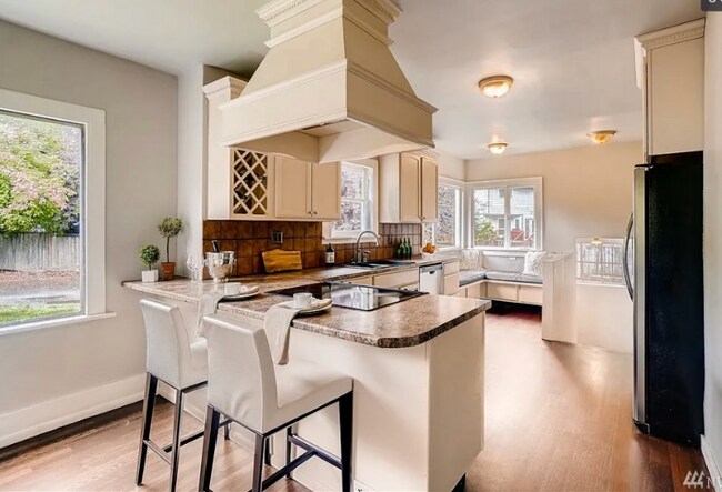 Photo - 20203 Filbert Dr