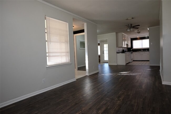 Photo - 3401 Princeton Dr