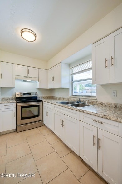 906 Boulder Dr