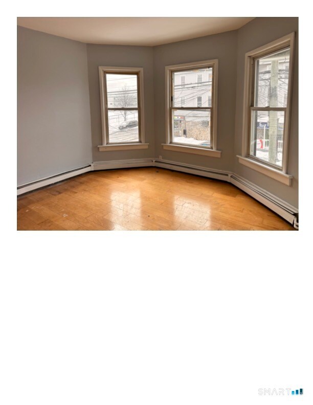 Photo - 240 Madison Ave Unidad 2nd Floor