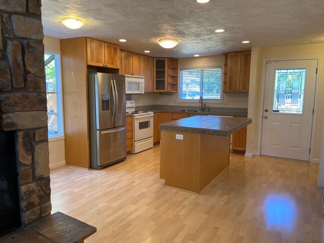 Photo - Sought After Bethel Neighborhood