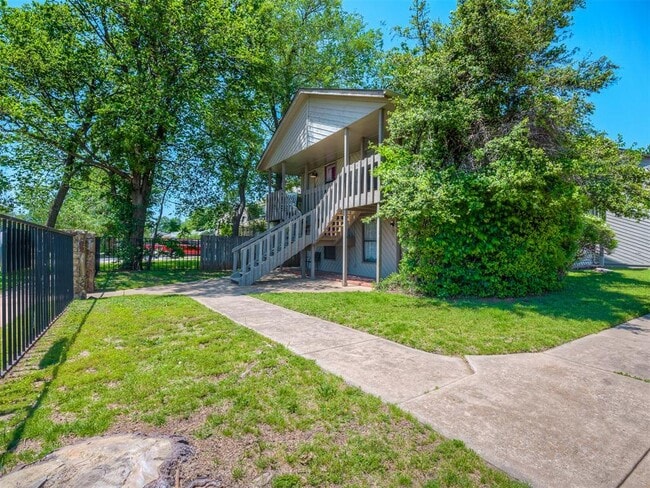 Photo - 131 W Acres St Unit B