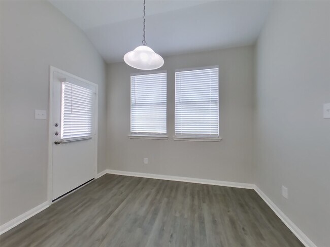 Photo - 15607 Jackie Robinson Rd