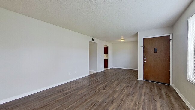 Photo - Desirable 2 beds/1.5 bath, second floor unit in Orange Park