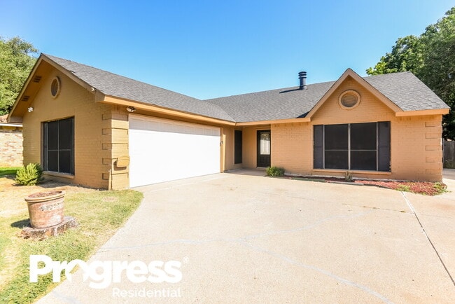 Building Photo - 6707 Greenspring Dr