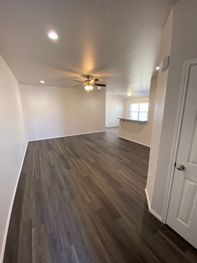Photo - Now Pre-Leasing! Comfortable & Stylish 3-Bed, 2 Bath Home in Yukon