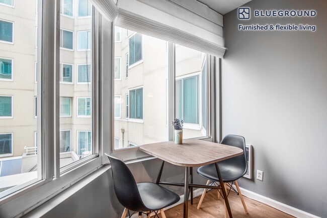 Photo - 240 Lombard St Unit FL3-ID38