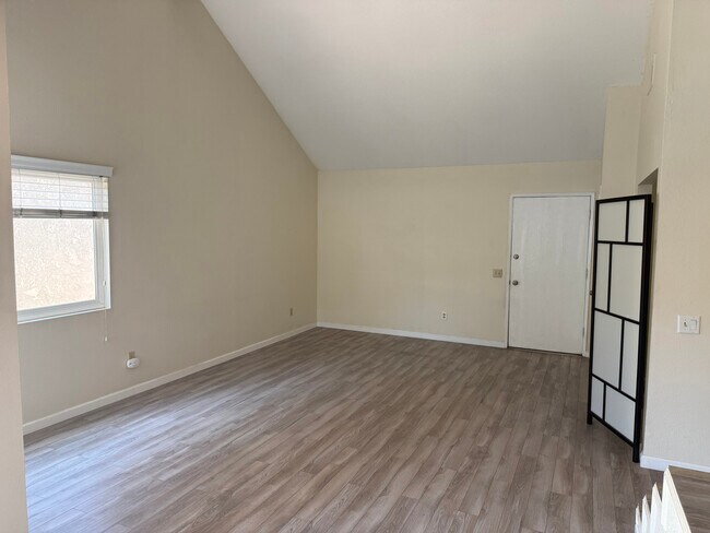 Photo - 1612 Carmel Cir E Unit 3 BR w Bonus BDRM n Loft