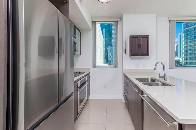 Photo - 500 Brickell Ave Unidad 401