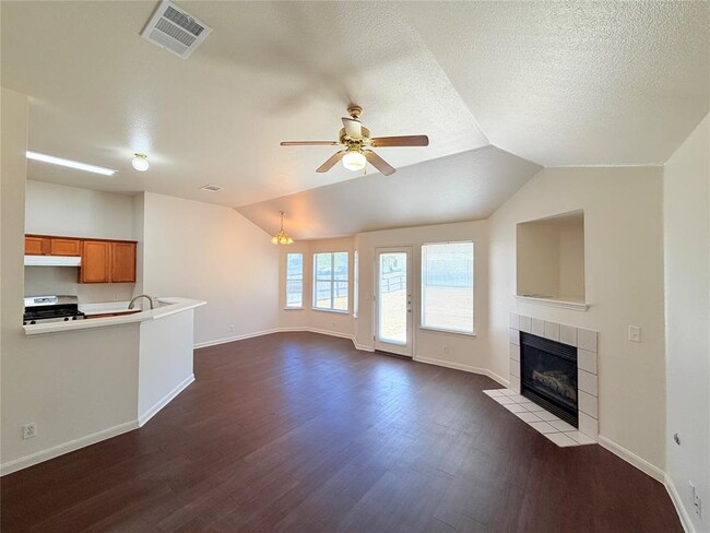 Photo - 124 Estate Cove