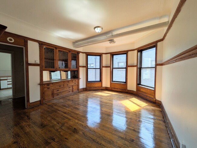 Photo - 4943 N Winthrop Ave Unit 3