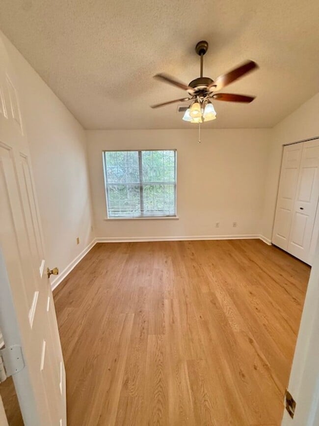 Photo - Fabulous Townhome in Prime Location – Comf...