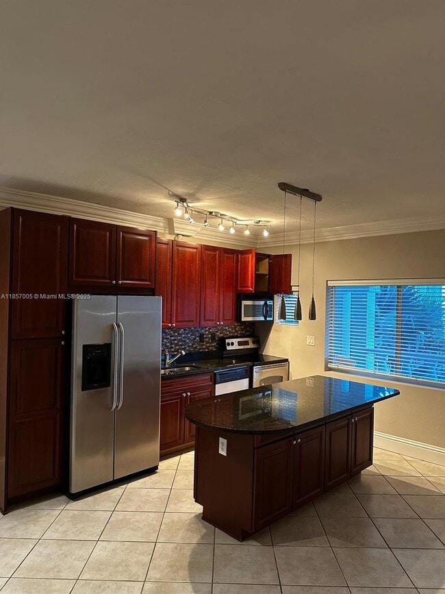 Photo - 2895 NE 32nd St Unit 305