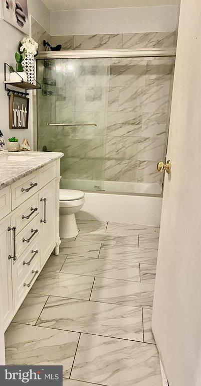 Photo - 2604 Molton Way