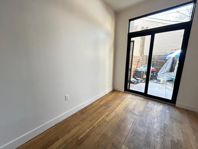 Photo - 398 Crescent St. Unit 1L