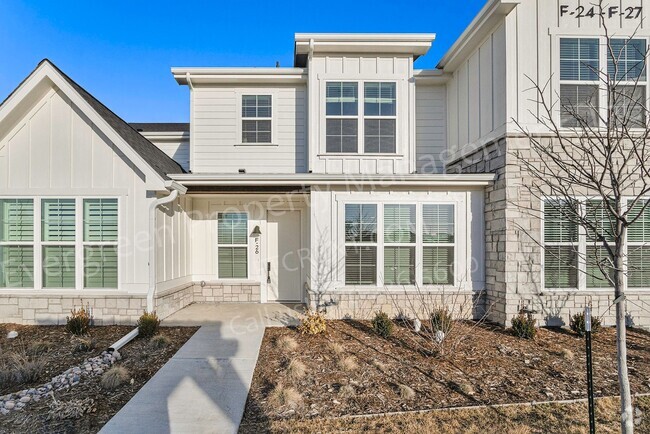 Building Photo - Beautiful Townhome in Kechter Farms!