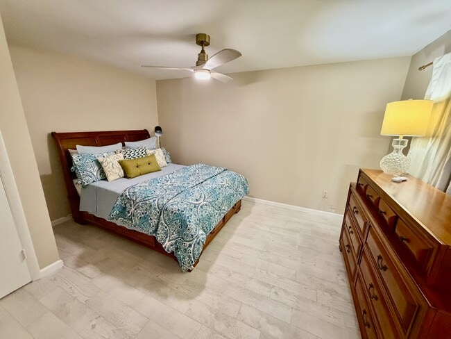 Photo - 220 Park Blvd N Unit 203