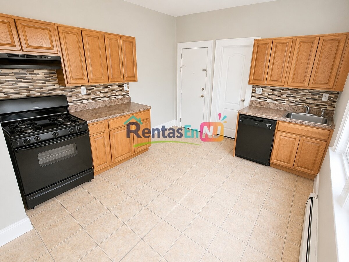 Photo - 110-112-112 Eastern Pkwy Unidad 3R