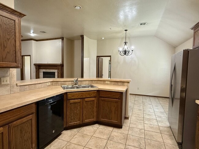 Photo - Gorgeous 4 Bed 2 Bath in Gated Community