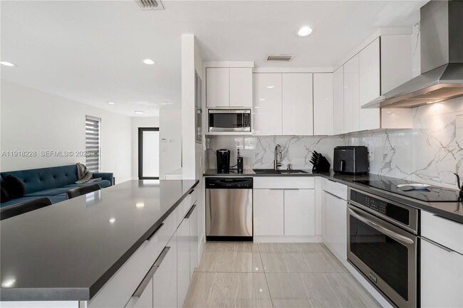 Photo - 9451 SW 6th Ln