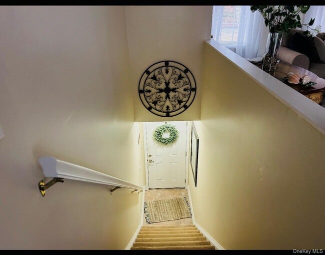 Photo - 2 Bridle Path Rd