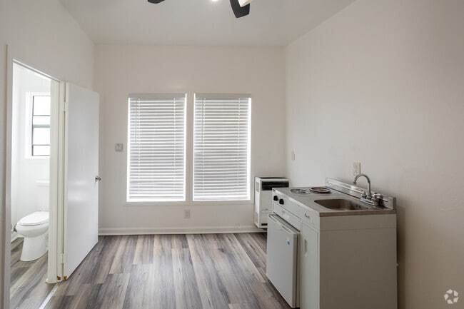 Estudio - Dormitorio de 200 pies cuadrados