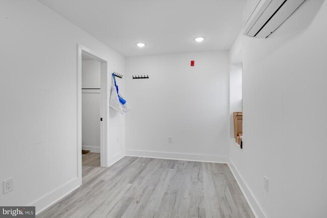 Photo - 212 Catharine St Unit 2