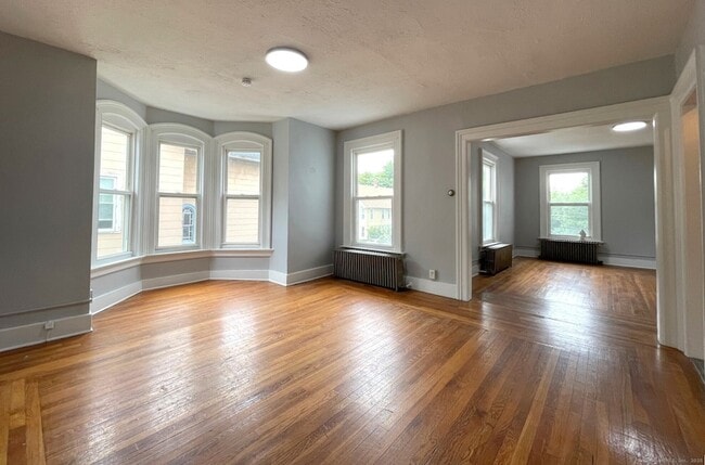 Photo - 303 Lexington Ave Unit 2