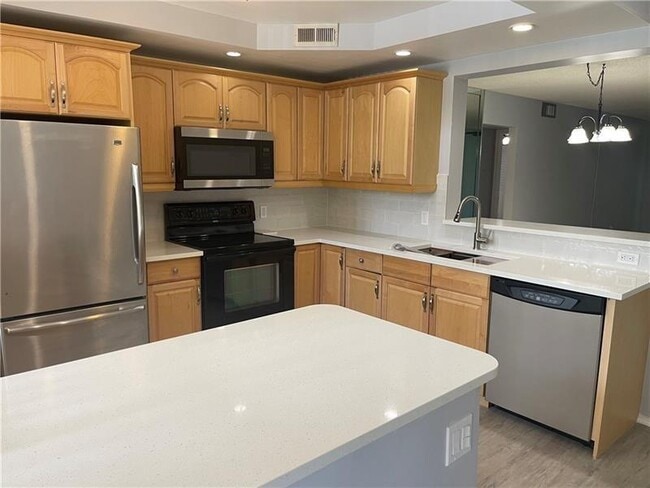 Building Photo - 2404 Antigua Cir Unit M2