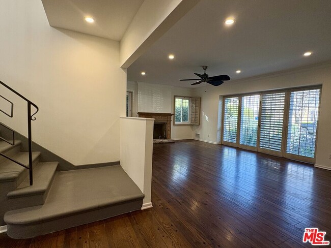 Photo - 333 N Detroit St