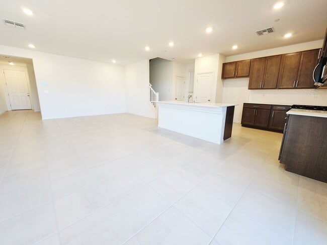 Photo - Modern Family Living on Tricase Street - 3...