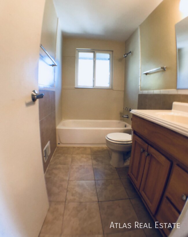 Photo - 800 Miller Ct Unidad 8