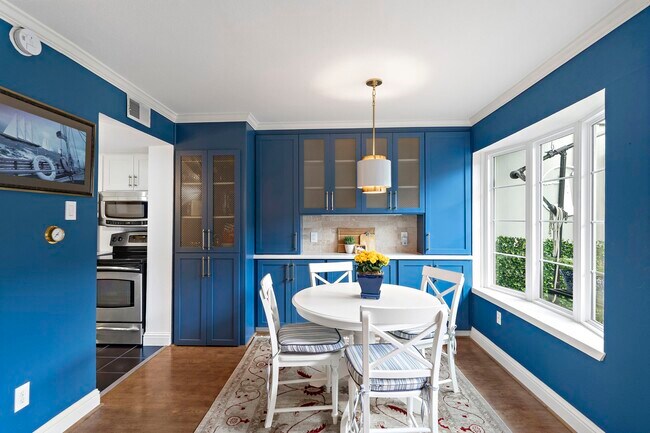 Photo - 8944 Chatsworth Dr