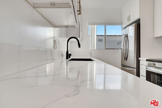 Photo - 220 S Gale Dr Unit 8