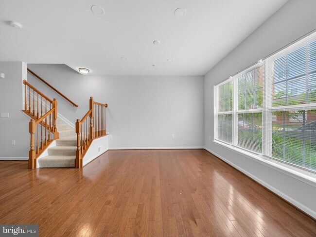 Photo - 6055 Wicker Ln