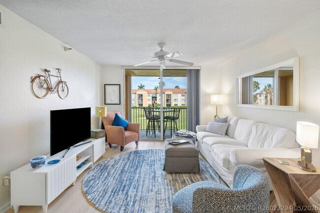 Photo - 157 Yacht Club Way Unit 206
