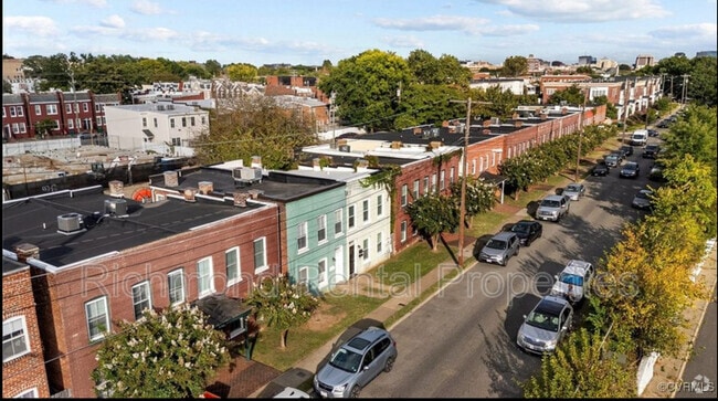 Building Photo - 1828 Parkwood Ave Rental