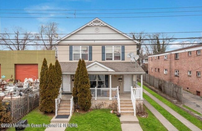 Photo - 1317 Washington Ave