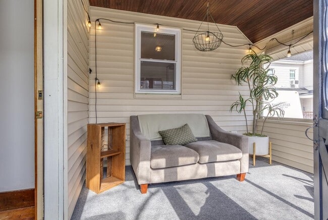 Photo - 48 Beacon St