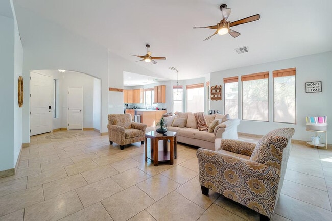 Photo - 1549 E Judi Pl Unidad SI ID1495033P