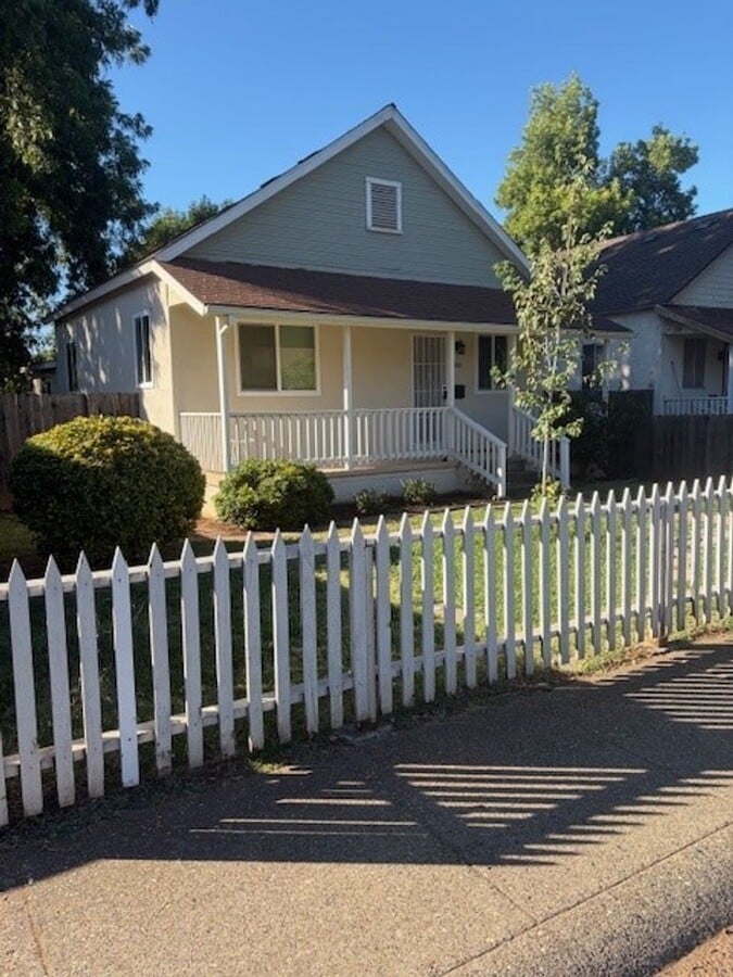 Photo - 803 Natoma St