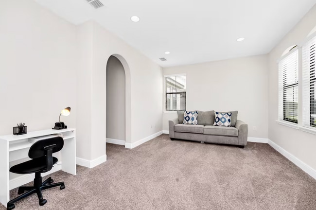 Photo - 128 Angela's Ave