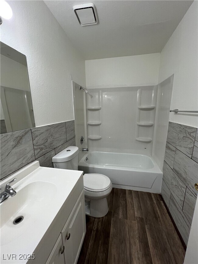 Photo - 6942 Appleton Dr