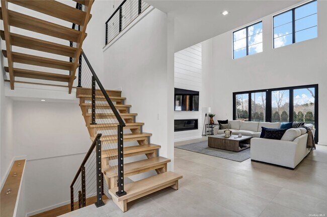 Photo - 4 Piperwoods Ln