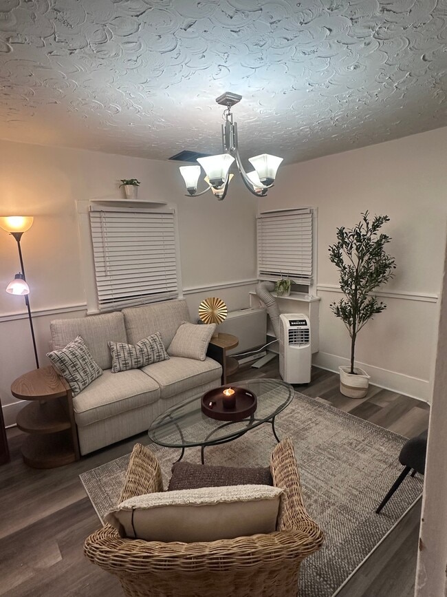 1 Horton Pl Unit 1