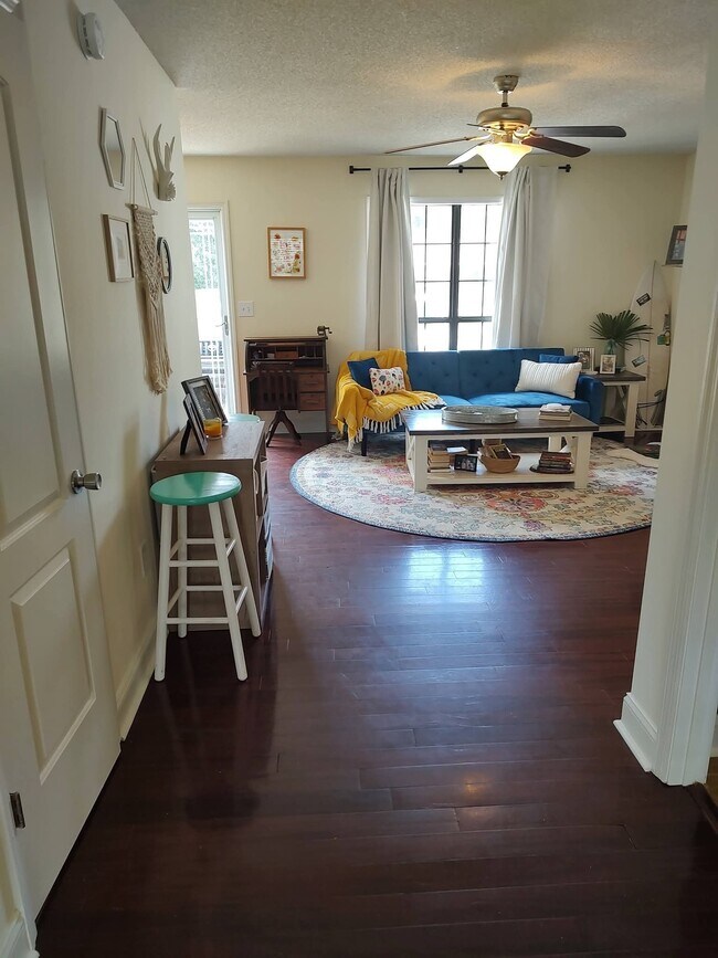 Photo - 1008 Monticello Dr