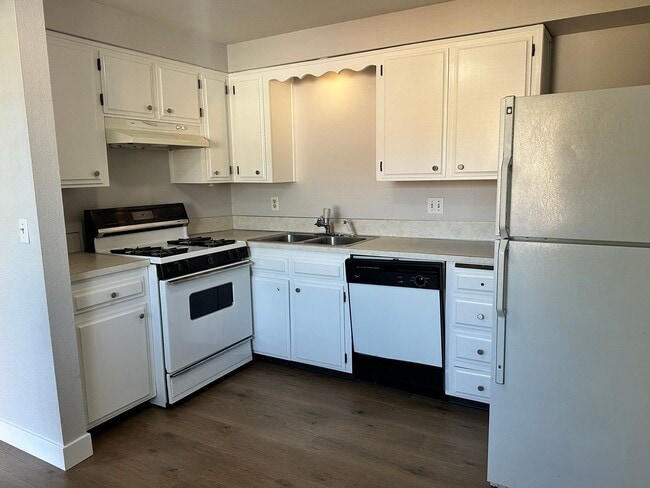 Photo - 4273 Campbell Dr SE Unidad 4275