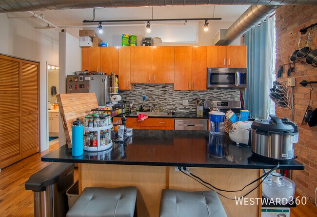 Photo - 420 S Clinton St Apartment