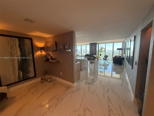 Photo - 16385 Biscayne Blvd Unit 3018